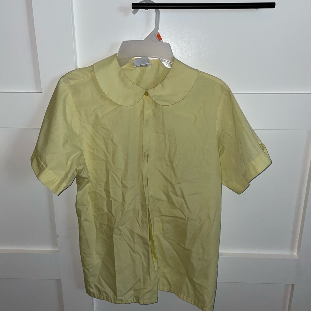 Girl's Short Sleeve Peter Pan Collar Blouse School Uniform in Yellow Size Small